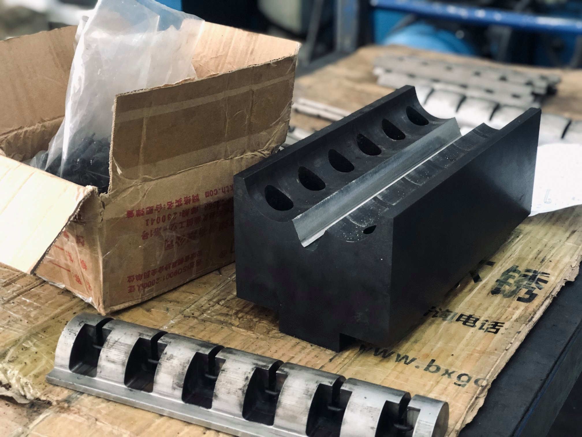 Design the mold structure